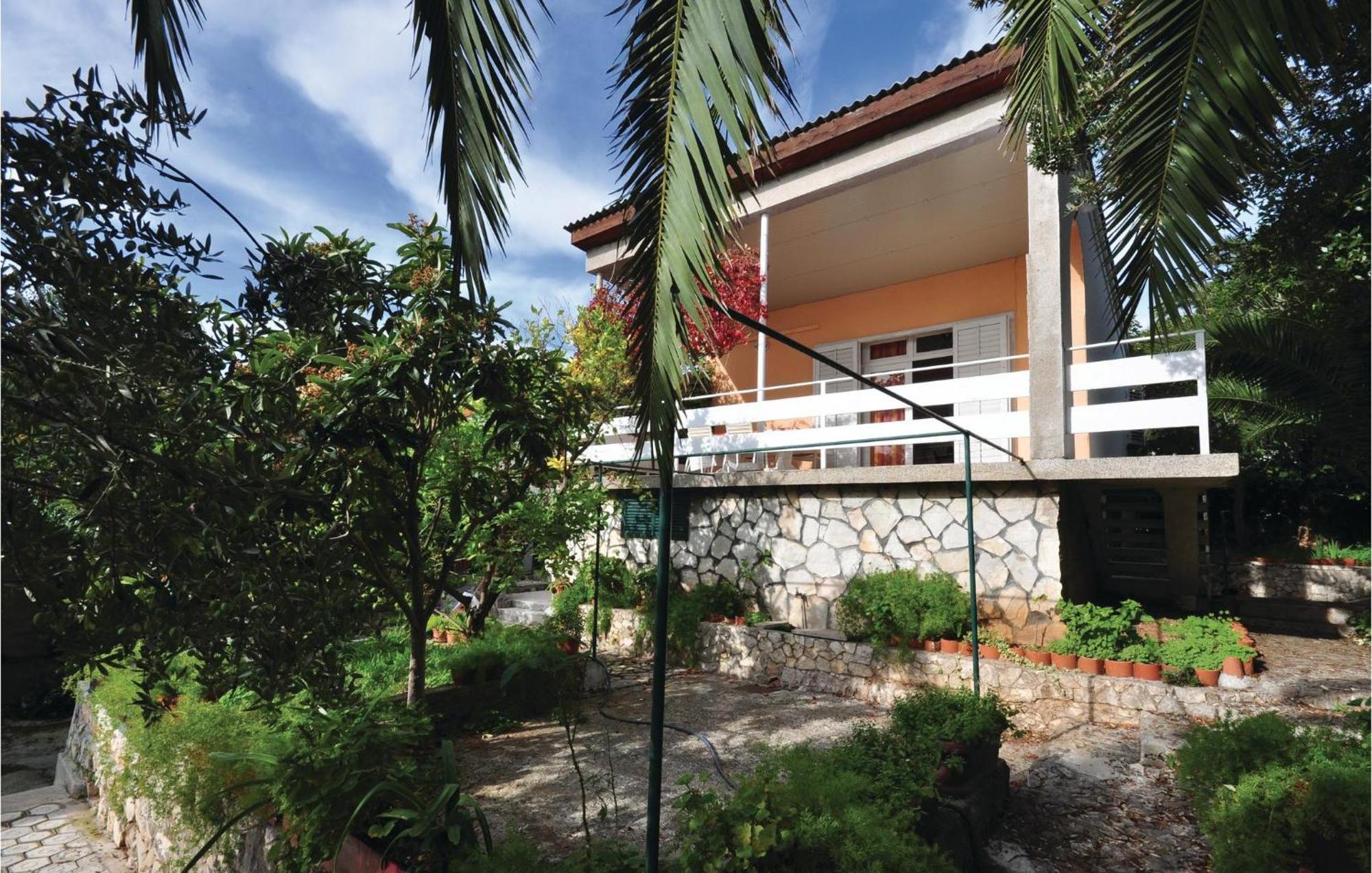 Awesome Home In Seget Vranjica With Wifi エクステリア 写真